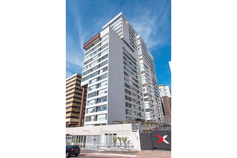 Balcony with view and approx. Avenida Paulista