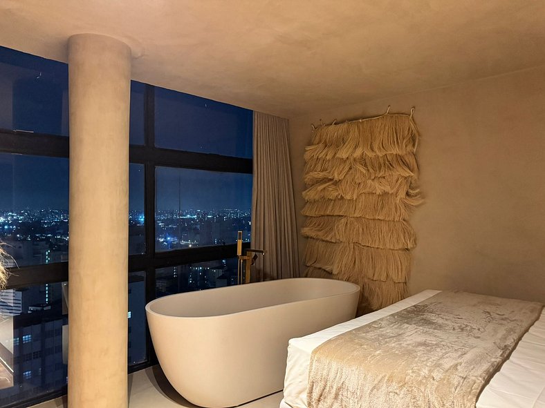 Dune Studio | Bathtub 37th floor